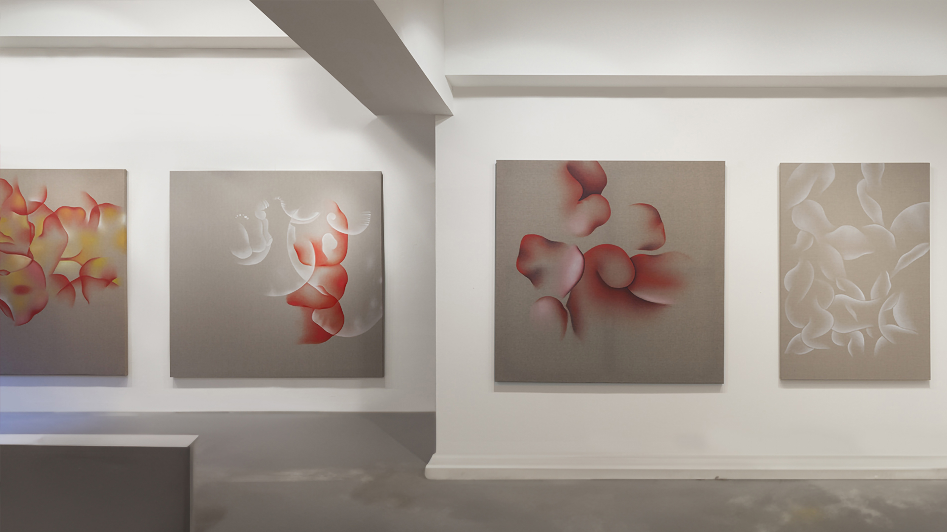 Exposition de Guillaume Bottazzi à la galerie Itsutsuji à Tokyo. Quatre tableaux composés d'huile sur toile de lin brut.