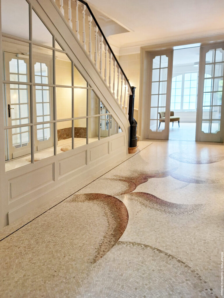 guillaume bottazzi luxury life style in Brussels, ixelles